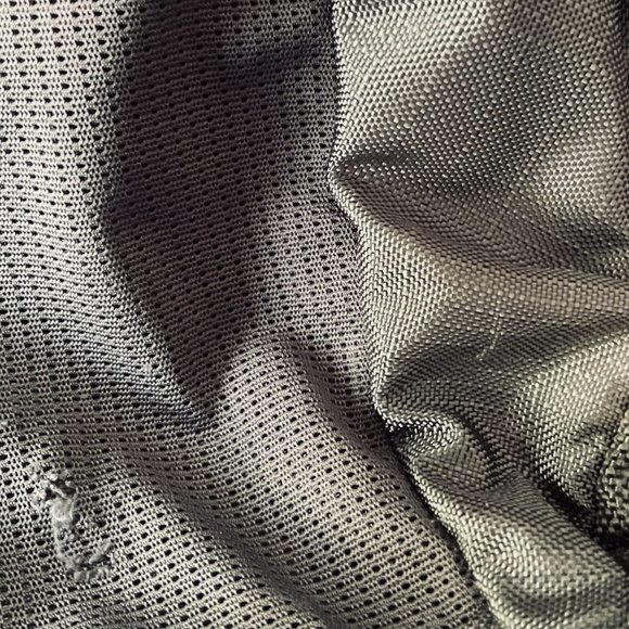 THULE "EnRoute Strut" Backpack EUC - Picture 9 of 10